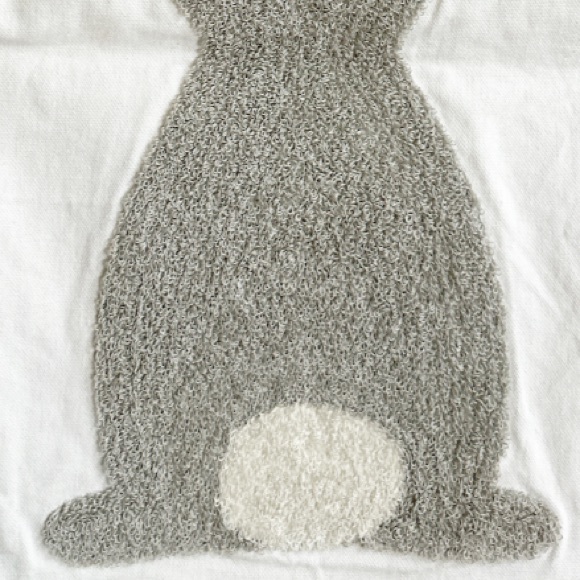 NEW The Farmhouse Rachel Ashwell HEADS & TAILS Bunny Tablerunner 🐇🐇🐇 - Picture 6 of 7